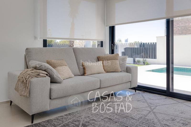 Foto 30718ddd-fc05-47f1-9c32-c341d5fc7459. Chalet avec parking piscine dans Golf Bahía Finestrat