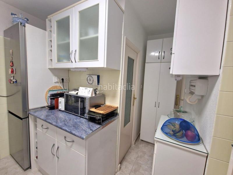 Foto 38788711-46b1-441a-8bb4-8d97be0e82d1. Piccolo appartamento con parcheggio in Las Piscinas Naturales Torrevieja