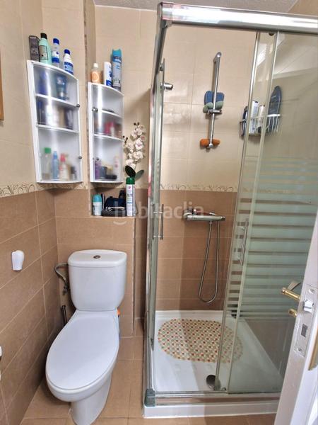 Foto d9f898d0-2f5e-46bd-8b90-134648e22019. Piccolo appartamento con parcheggio in Las Piscinas Naturales Torrevieja