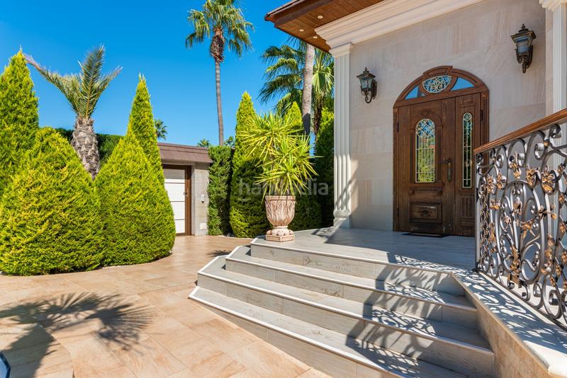 Foto 213b1d6c-da86-41b6-8370-73bd23b80e44. Xalet amb aparcament piscina a Rojales