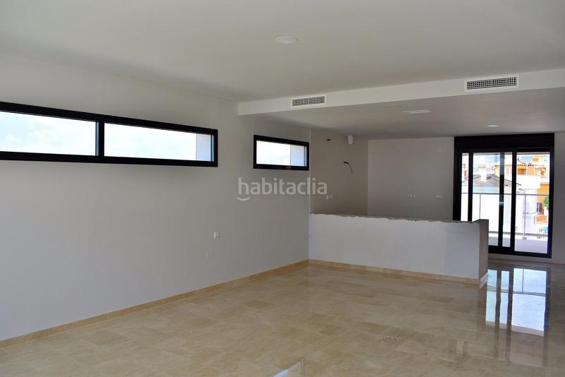 Foto 87436c2a-bb14-479e-a1c9-c1355f85869d. Chalet mit parking pool in balcón de Finestrat-terra marina Finestrat