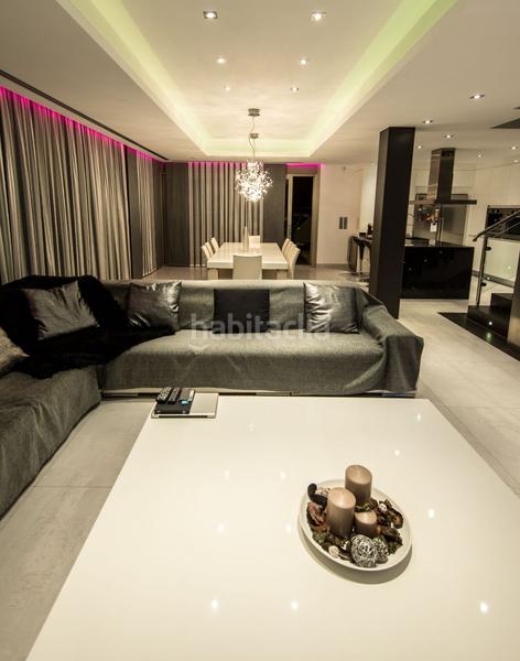 Foto 516ceea6-8534-49e4-a7bb-55e8e6b26c81. Chalet espectacular villa de super lujo en Pueblo Calp