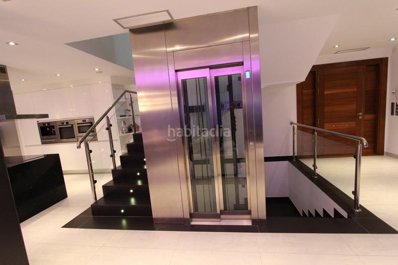 Foto f18eb4ac-335c-4a04-9571-523ccd9d8a9b. Chalet espectacular villa de super lujo en Pueblo Calp