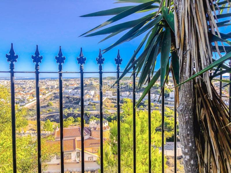 Foto 5688ac24-67ec-42ad-b2ca-e2686d858bb1. Chalet en Rojales