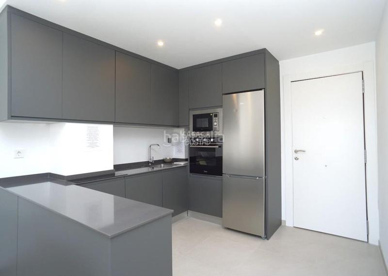 Foto 6fd59d7f-941f-4345-87d7-f53b0910aa37. Piano terra con parcheggio piscina in Torreblanca Torrevieja