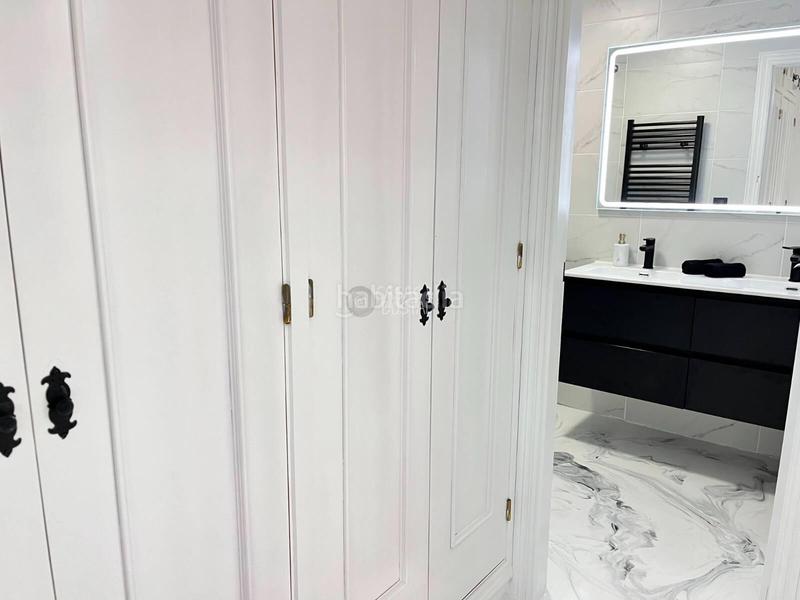 Foto a3f1f152-d3a5-47d6-8b61-3485fab4f821. Apartament amb calefacció a El Acequión Torrevieja