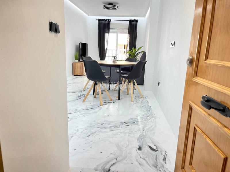 Foto cbe60726-ccab-4c3e-8254-8b78cee6dfdf. Apartament amb calefacció a El Acequión Torrevieja