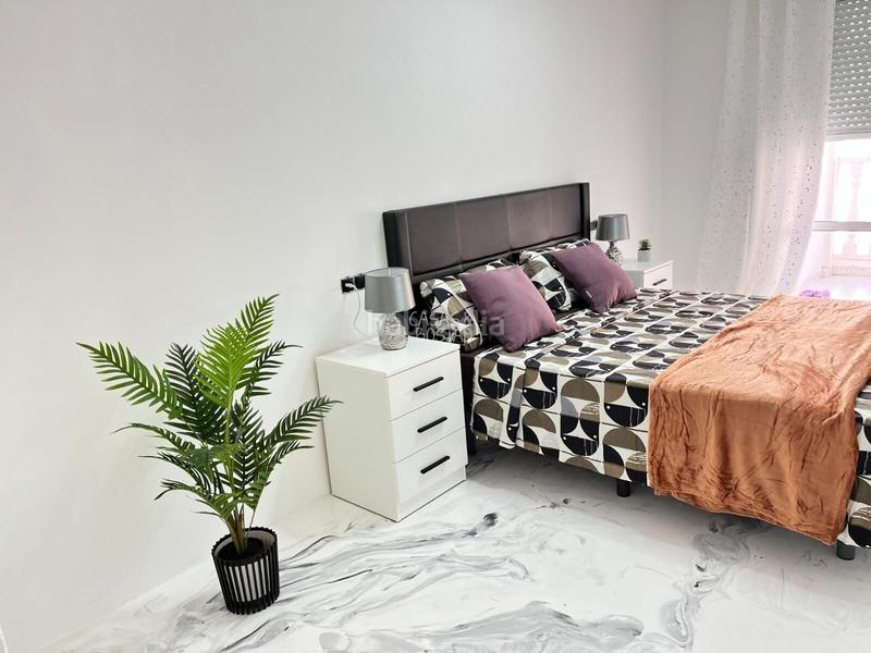 Foto f3043590-f960-4ceb-9f6d-ca0f5b35fcf1. Apartament amb calefacció a El Acequión Torrevieja