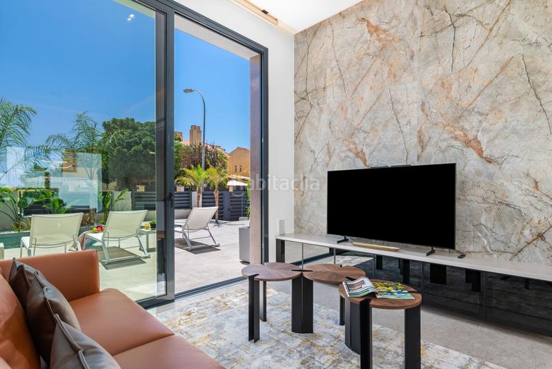 Foto 0405e79e-b3a8-4bf4-84ce-397a3bf6984e. Chalet mit parking pool in Pueblo Español-Coveta Fumá Campello (el)