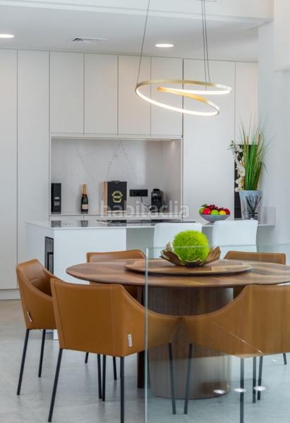 Foto f2771f55-9d6f-4687-994b-5fde0670396c. Chalet mit parking pool in Pueblo Español-Coveta Fumá Campello (el)