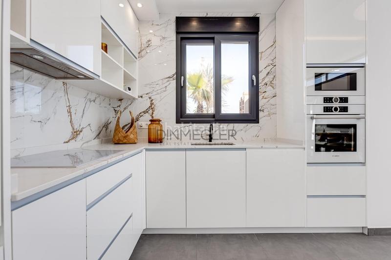 Foto 0eeb6cb3-0132-4485-94c2-0e7243951c97. Chalet with parking pool in Los Europeos Torrevieja