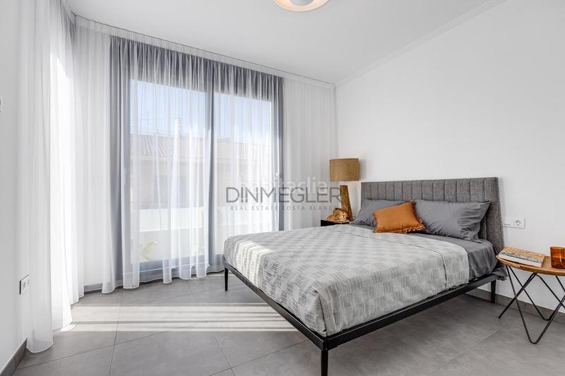 Foto 27f11af9-83f8-4e84-a0ed-bc1373ee3ad6. Chalet with parking pool in Los Europeos Torrevieja