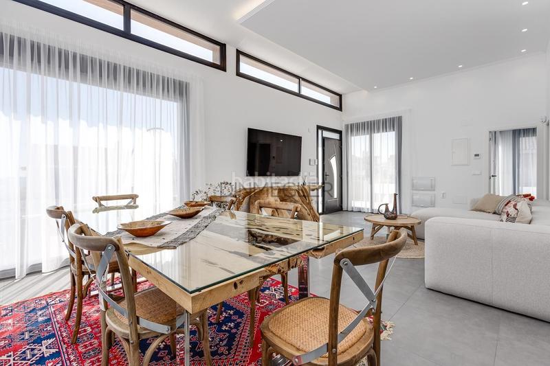 Foto 52a2d8bc-ac31-4d47-8eaf-8d8af5e691d8. Chalet with parking pool in Los Europeos Torrevieja