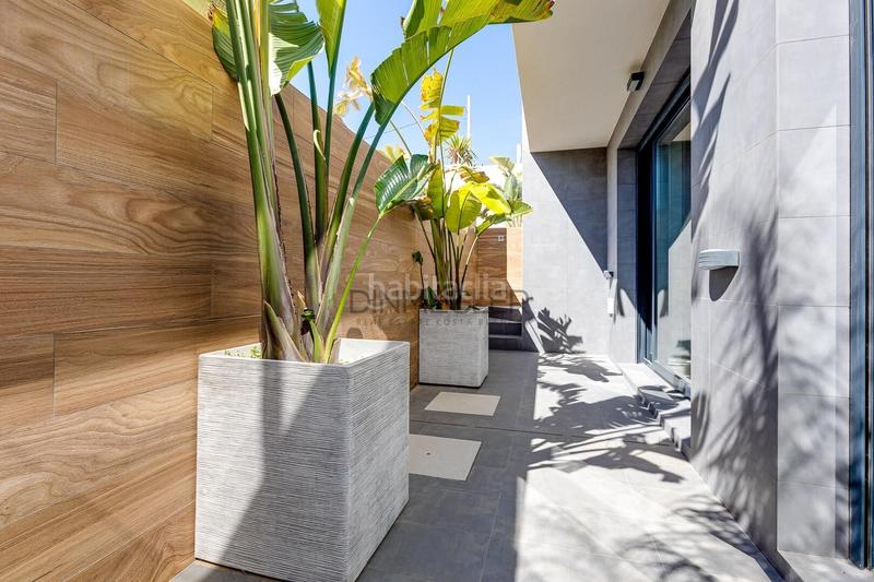 Foto 602197a1-a0f6-48ea-9194-b74d557e4026. Chalet with parking pool in Los Europeos Torrevieja