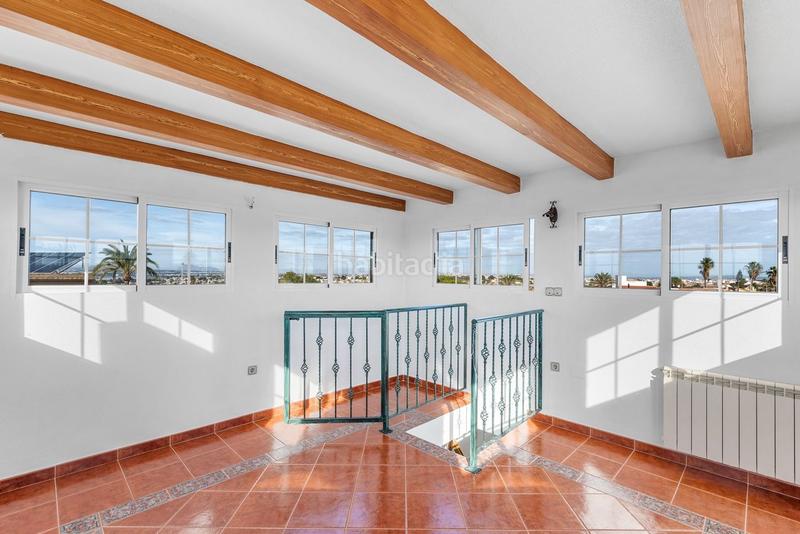 Foto 0c3340e1-7538-450a-b01e-350592fabdc6. Chalet mit heizung parking pool in Zona Carrefour - Urbanizaciones Torrevieja