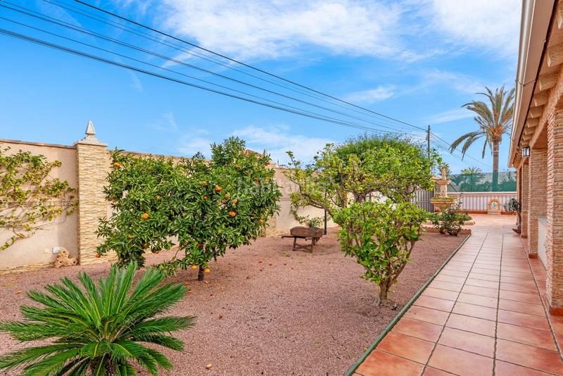 Foto 48ea3472-3f4d-4753-b75d-3a857ce5d0ce. Chalet mit heizung parking pool in Zona Carrefour - Urbanizaciones Torrevieja