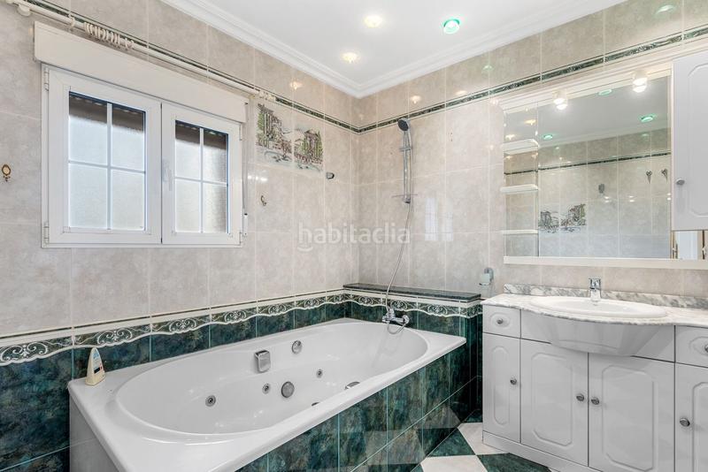 Foto 6c8dcb03-3df4-4e38-8321-6a3701910373. Chalet mit heizung parking pool in Zona Carrefour - Urbanizaciones Torrevieja