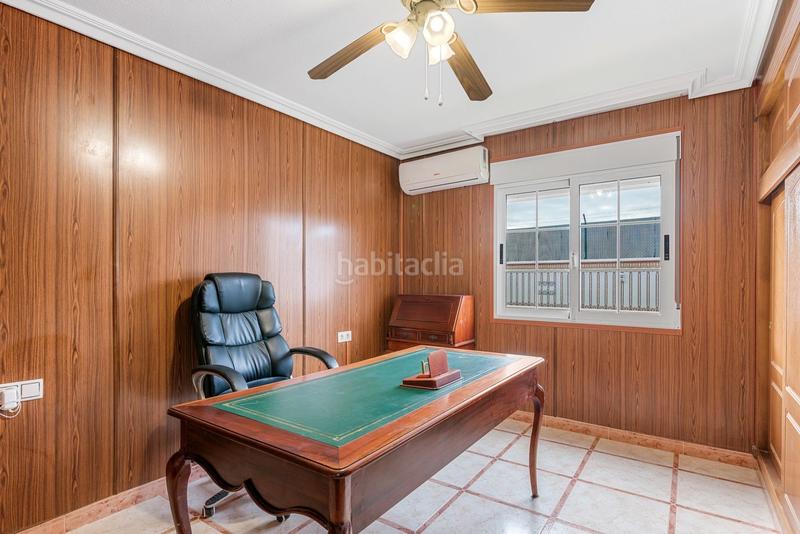 Foto 52cb54b4-ebff-4ad3-b8d3-41065f609ea6. Xalet amb calefacció aparcament piscina a Zona Carrefour - Urbanizaciones Torrevieja