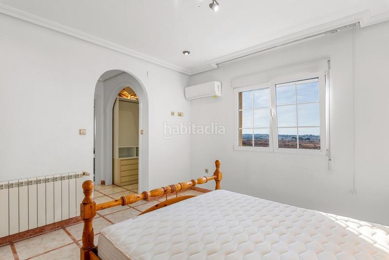 Foto 5933b174-34be-407a-8ebb-20ab2ab71db3. Xalet amb calefacció aparcament piscina a Zona Carrefour - Urbanizaciones Torrevieja