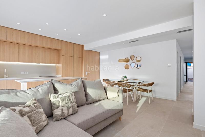 Foto 66ed3d9a-e12b-4b0c-b5c3-2a4b11f65112. Chalet con piscina in Zona Carrefour - Urbanizaciones Torrevieja