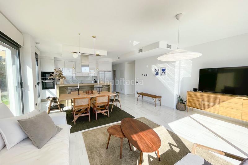 Foto 0edc8639-05a0-4e4e-8afa-9bf9d3f1a695. Apartament amb aparcament piscina a Platja de Torres Vila Joiosa (la)