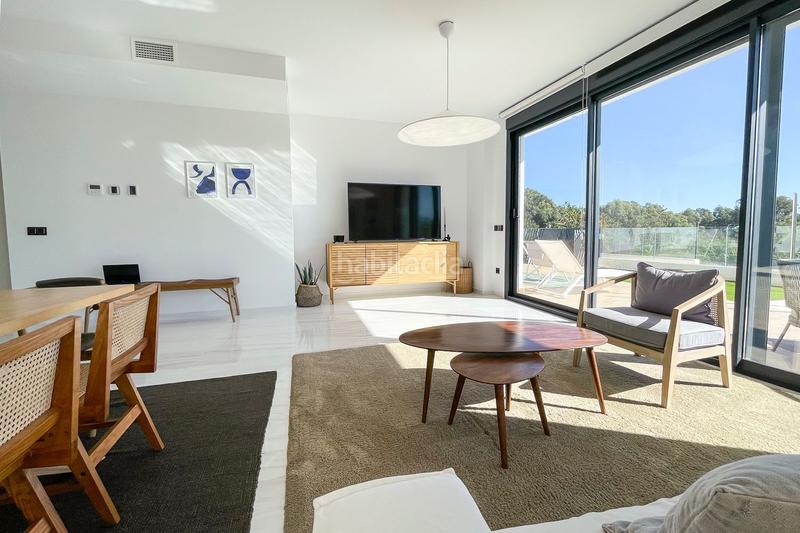 Foto bed445bb-be18-4d1c-8c36-19bb187ca949. Apartament amb aparcament piscina a Platja de Torres Vila Joiosa (la)