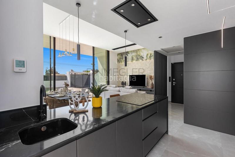 Foto 888864df-8f3e-4e9a-a0e2-c79dfb38a62e. Xalet amb calefacció aparcament piscina a Los Balcones-Los Altos Torrevieja