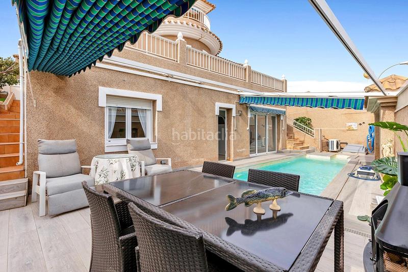 Foto 38891a70-43bd-420e-87e1-bed585207833. Chalet avec chauffage parking piscine dans Los Balcones-Los Altos Torrevieja