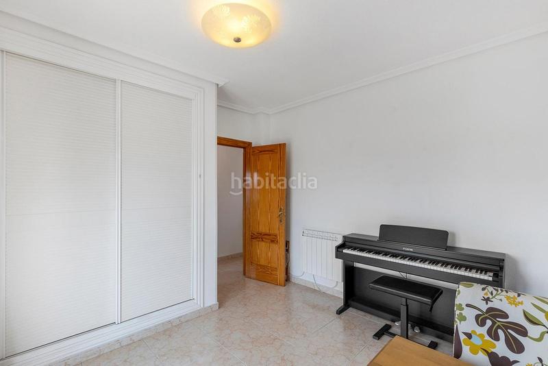 Foto 4a72cb7a-e081-4d20-b2d5-99aad46e62ec. Chalet avec chauffage parking piscine dans Los Balcones-Los Altos Torrevieja