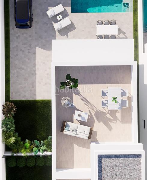 Foto 34297dc1-0e29-4ac1-ab5f-092fdee7aa1c. Casa aparellada amb aparcament piscina a La Regia Orihuela