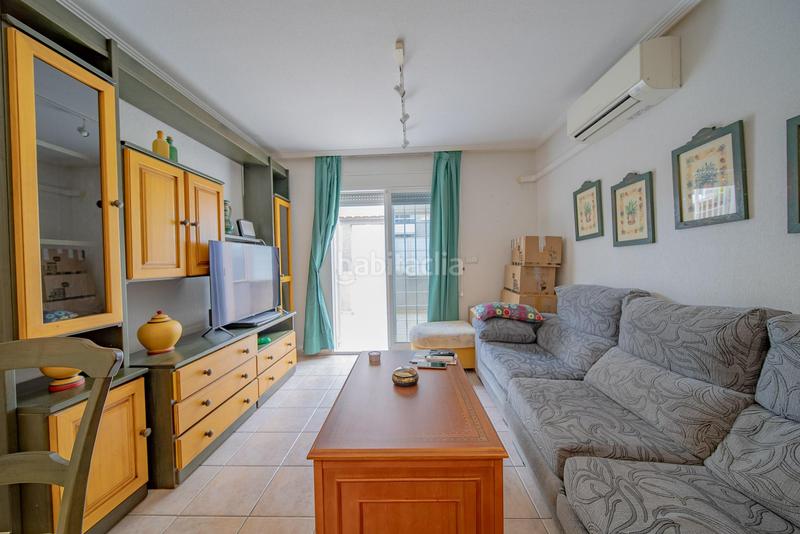 Foto 2fb4390f-b647-492f-b48a-8b45e02b319d. Semi detached house with pool in Aguas Nuevas Torrevieja