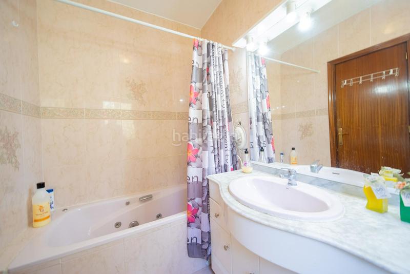 Foto 4979ca9a-3995-4676-ac6e-f15bf1c8e40b. Chalet with parking pool in Villamartín-Las Filipinas Orihuela