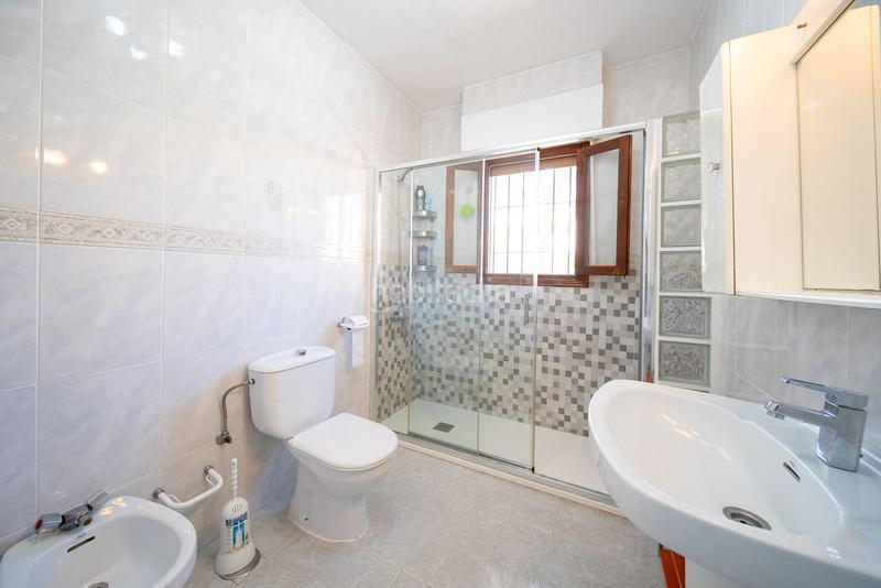 Foto 95328633-b0aa-4c9b-b34a-d9b196b23701. Chalet with parking pool in Villamartín-Las Filipinas Orihuela