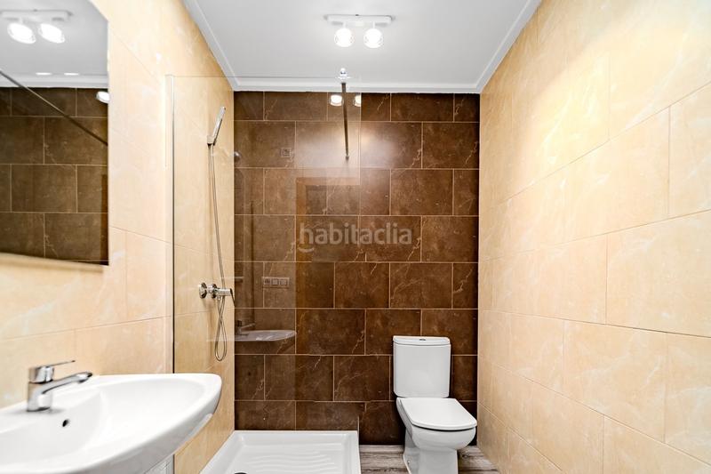 Foto bc957339-7f18-4fde-beba-cb6c2017ffbd. Casa adossada amb aparcament piscina a Los Balcones-Los Altos Torrevieja