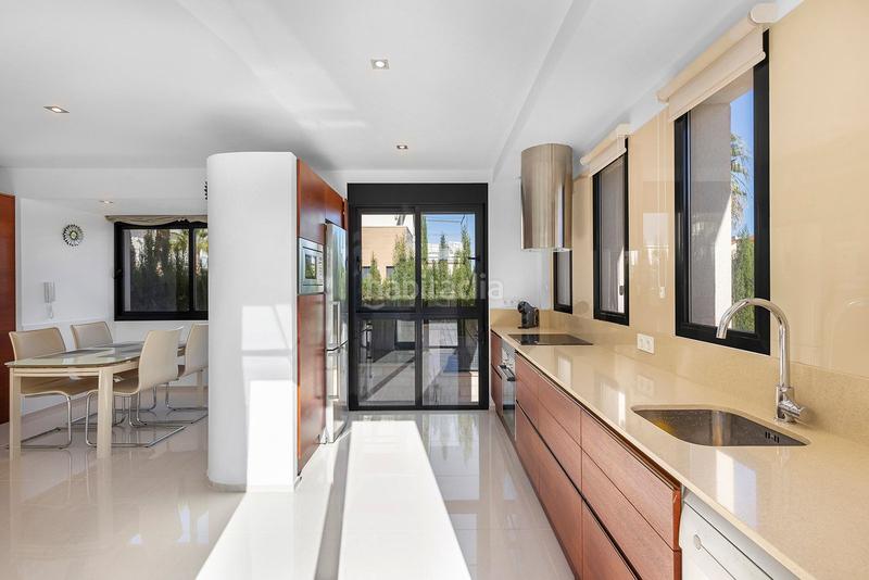 Foto eedb94ef-1cf4-4038-b299-265ba6e07a6b. Chalet mit parking pool in La Zenia Orihuela