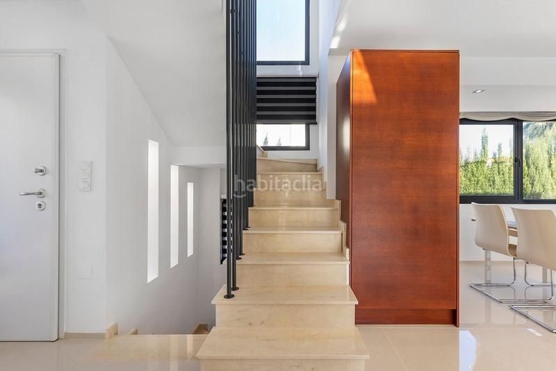 Foto a3f0500e-3a33-4587-b738-931fa54ea8f6. Chalet with parking pool in La Zenia Orihuela