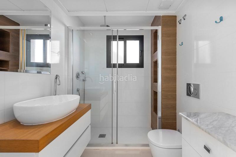 Foto ec9783fe-45a2-4e69-a6d0-7ae1d698010a. Chalet en La Zenia Orihuela