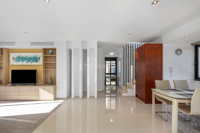 Foto 9c9519dc-3389-4cc1-b8d9-cacb22e5c991. Xalet amb aparcament piscina a La Zenia Orihuela