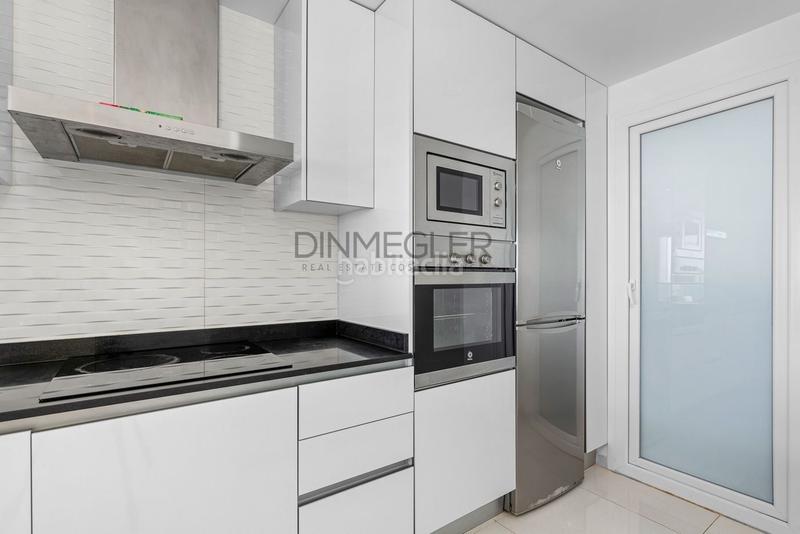 Foto 52bc6e0b-a06c-4c36-bd67-fa0531000f0e. Appartement avec parking piscine dans Punta Prima Torrevieja