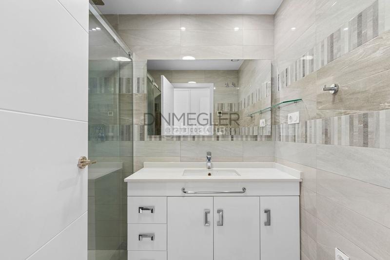 Foto 8b346fb8-6e1b-4399-a7be-5f42d06fa47e. Appartement avec parking piscine dans Punta Prima Torrevieja