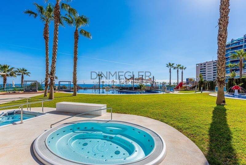 Foto bb03b296-829a-49c9-93a6-3b4c59f62c3b. Appartement avec parking piscine dans Punta Prima Torrevieja