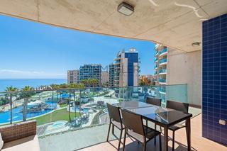 Apartment in Punta Prima. Primera línea de la costa con unas vistas incomparables al mar