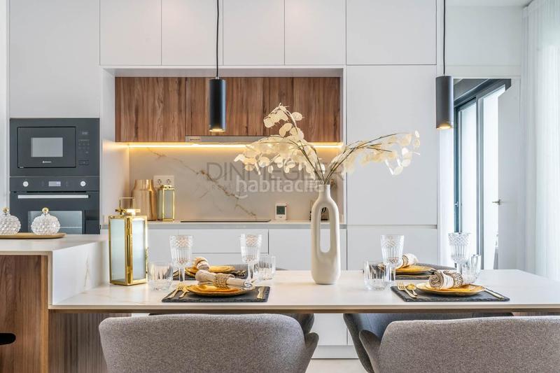 Foto 65a8f455-9f46-458e-bb68-4bea44a0e2c9. Chalet mit parking pool in Roldán Torre - Pacheco