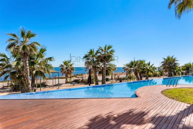 Foto 67f9cf6d-1f0b-4e3d-a528-7ecee8840b62. Apartment with parking pool in Punta Prima Torrevieja