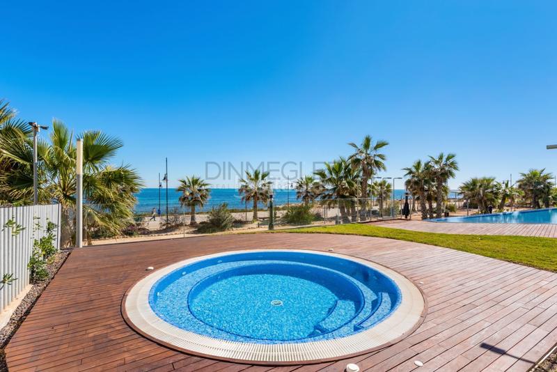Foto 9a8931dc-0859-4944-8c8e-8d39bb6af05d. Appartement mit parking pool in Punta Prima Torrevieja