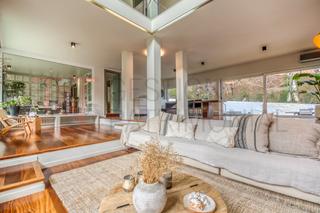 Casa in Carrer del vallès 3. Casa realmente especial y diferente