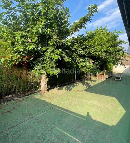 Foto 9672e302-b175-4889-bccc-2f69fee69f0a. Casa a carrer del vallès 3 a Canovelles