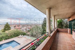 Casa  Passeig de l'orquídia. Casa 5 habitaciones, exclusividad y diseño.