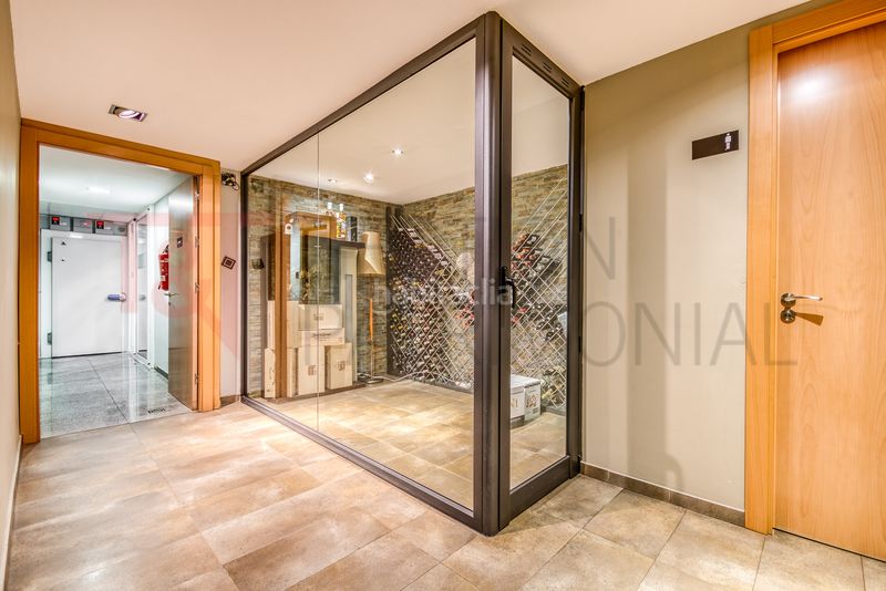 Foto c9e294ee-f7d3-4f03-a788-8dcf08b886fe. Local comercial a carrer de sant ignasi 12 a Centre Santa Coloma de Gramenet