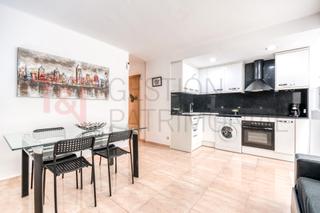 Appartement  Carrer de sant cristòfol. Piso en centro a 1 minuto de la playa.